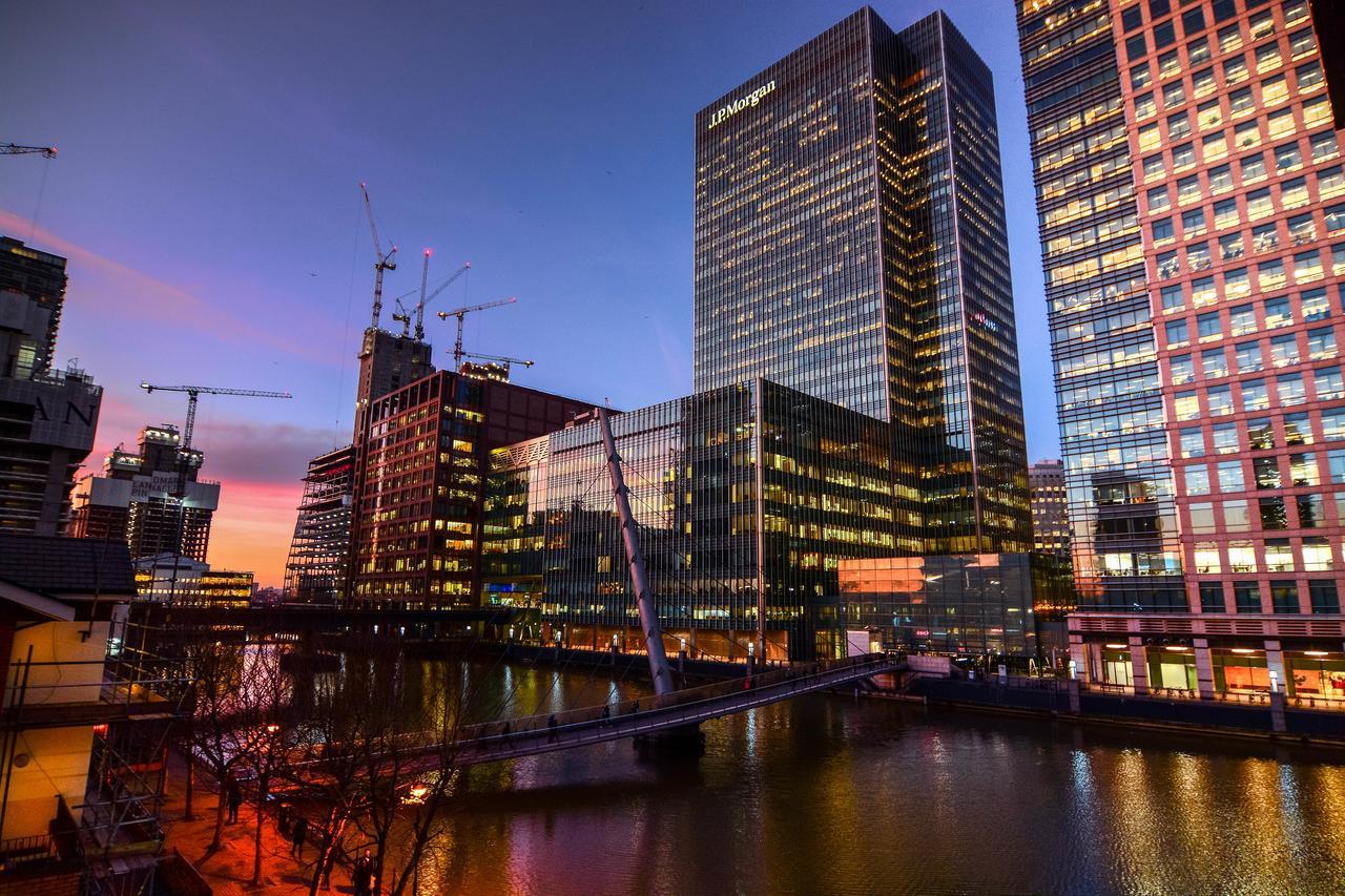 Canary Wharf - Corporate River View Apartments London Ngoại thất bức ảnh